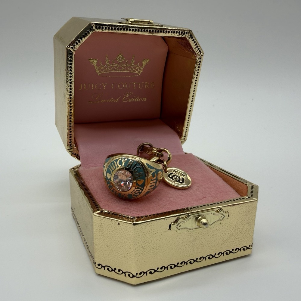 VINTAGE Juicy Couture "Juicy High" Class of 2007 Ring Charm With Original Box